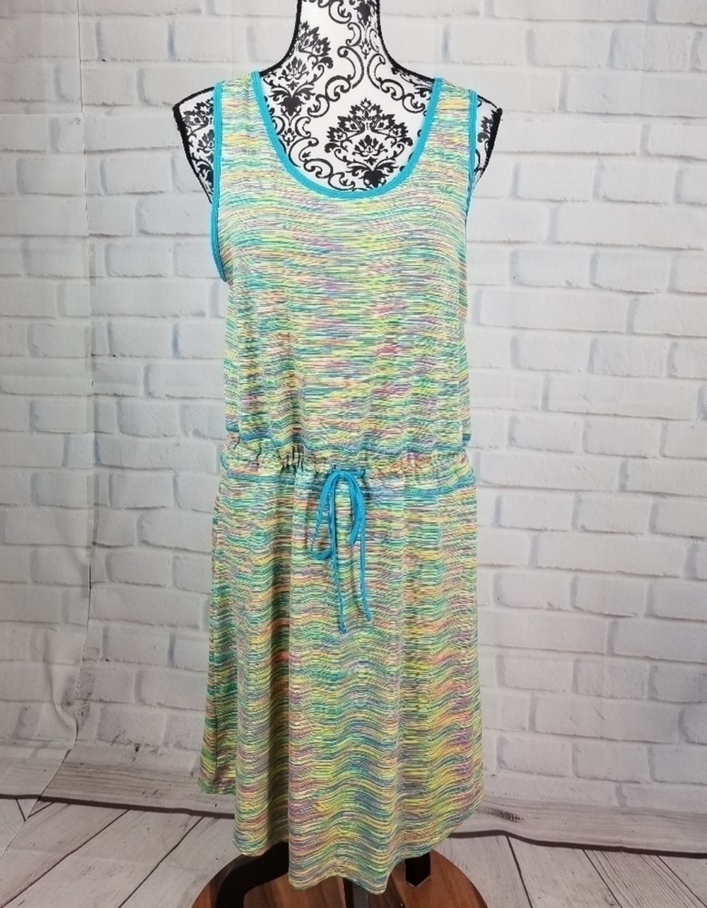 Reel Legends sleeveless sz L geo print dress